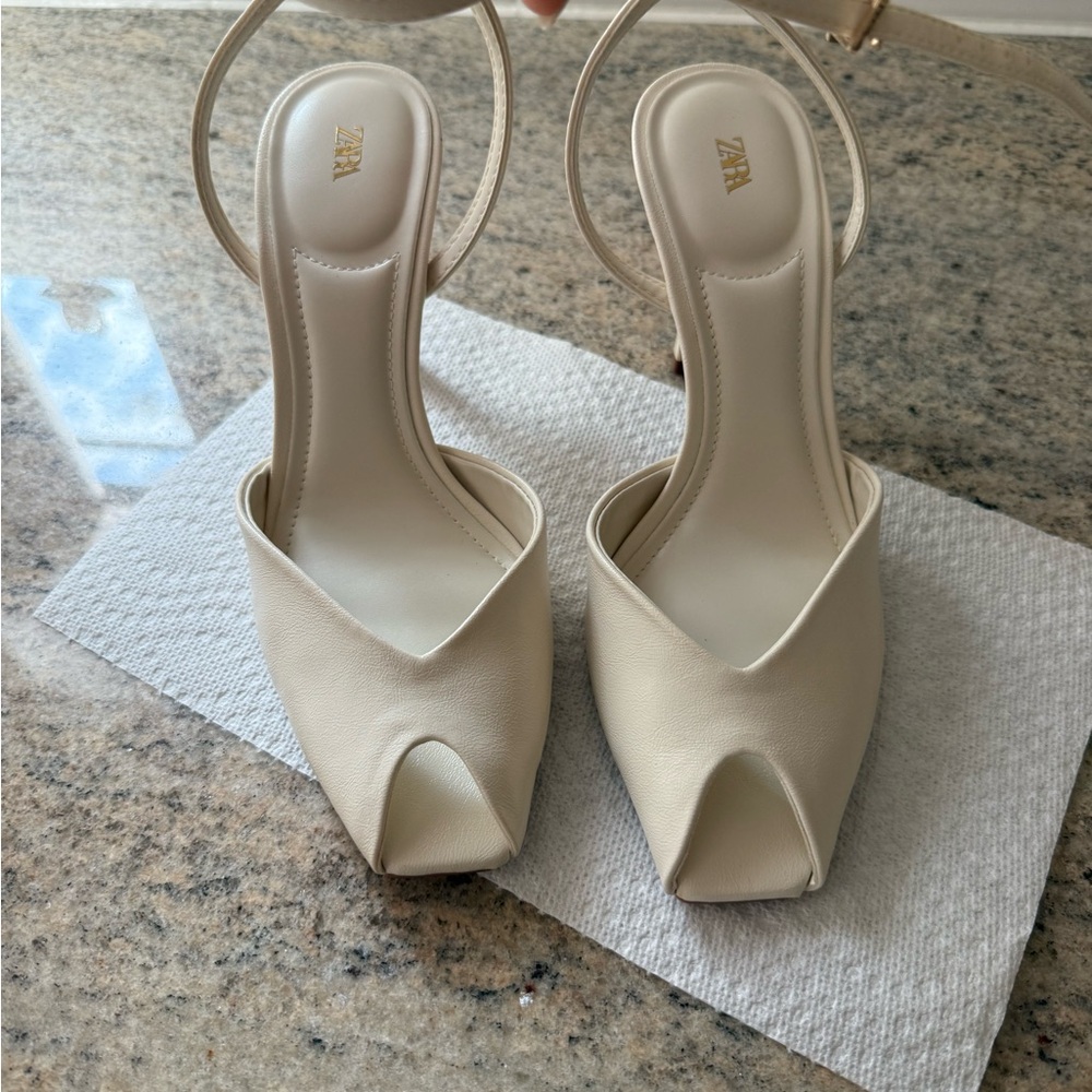 Zara Cream Heels Elegant Mule-Style